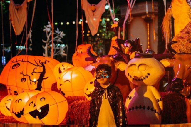 10 ý nghĩa tích cực của việc tổ chức Halloween cho học sinh Việt Nam