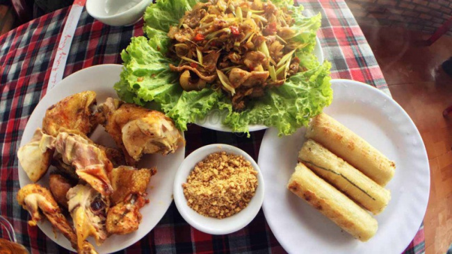 Top 10 best grilled chicken rice restaurant in Dalat