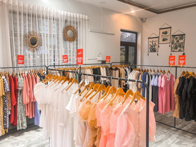 8 cửa hàng áo quần thời trang được ưa thích nhất trên đường Phan Chu Trinh, TP. Huế
