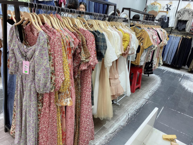 7 shop bán váy đầm họa tiết đẹp nhất ở Thái Bình