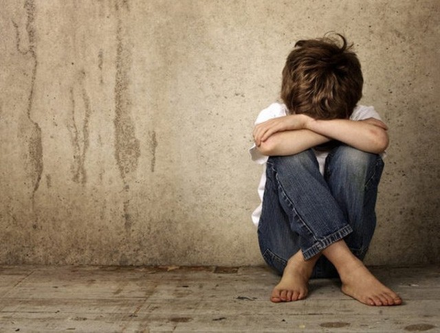 10 dấu hiệu phát hiện trẻ bị bệnh tự kỷ