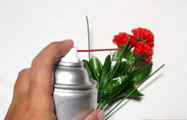 7 cách vệ sinh hoa giả, hoa lụa đơn giản tại nhà không phải ai cũng biết