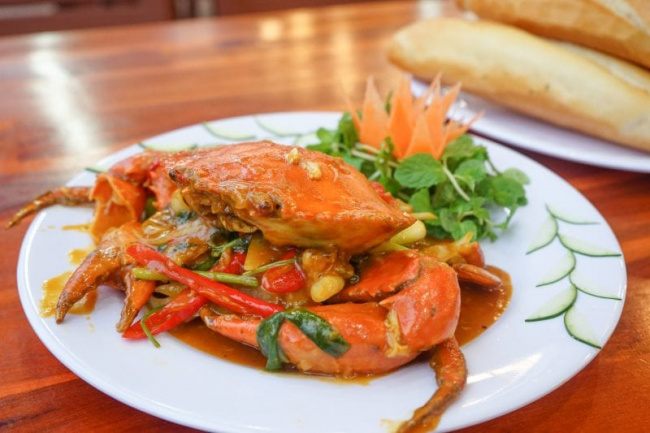 thưởng thức hải sản ngon rẻ bậc nhất đà thành tại nhà hàng biển rạng