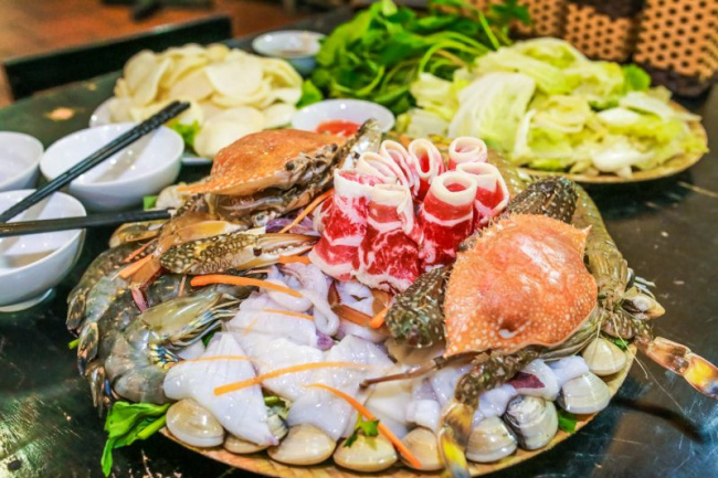 top 15+ nhà hàng việt nam ”ngon – bổ – rẻ” nổi tiếng tại đà nẵng