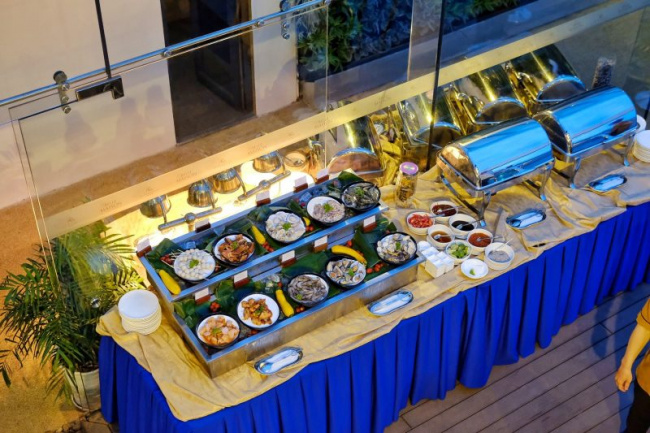 trải nghiệm ẩm thực ngon không gian độc đáo tại sky view đà nẵng