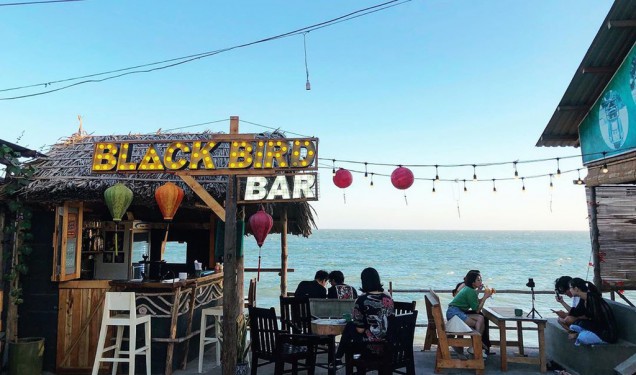 Top 3 quán bar hướng ra biển lãng mạn ở Phan Thiết