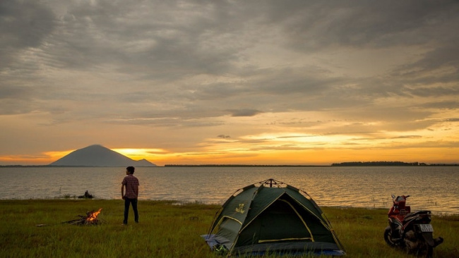 cắm trại, du lịch bình dương, cắm trại hồ dầu tiếng và những điều bạn nên biết