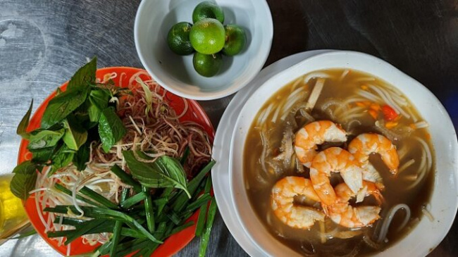 Fill your stomach with TOP 10 delicious breakfast restaurants in Ca Mau