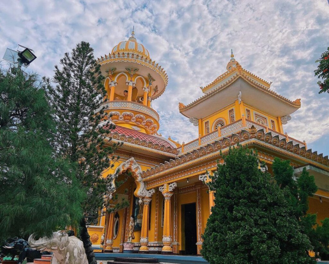 điểm đến an giang, top 10 chùa an giang nổi tiếng đẹp và linh thiêng