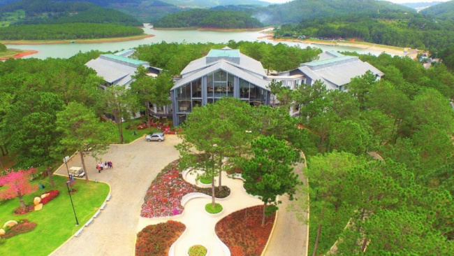 List 5 resort hồ Tuyền Lâm được yêu thích nhất Đà Lạt