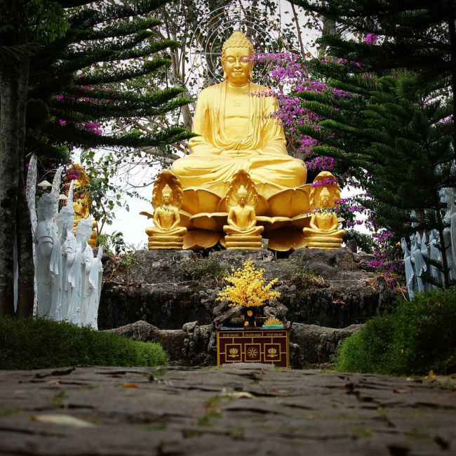 điểm đến đà lạt, kinh nghiệm tham quan chùa linh ẩn đà lạt chi tiết nhất: địa chỉ, đường đi, kiến trúc