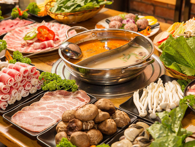 ăn chơi sài gòn, đến taka bbq no nê với buffet lẩu nướng chuẩn hàn quốc