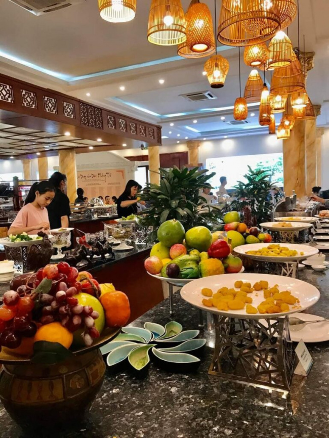 Bật mí 10 nhà hàng buffet trưa Hà Nội chất lượng – giá chỉ từ 99k