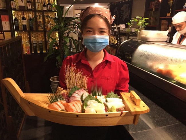 Review Sushi Bar Kim Mã kèm menu và bảng giá mới nhất