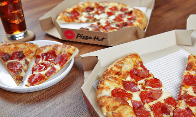 Pizza Hut Big C: Review tất tần tật về menu, giá cả và không gian