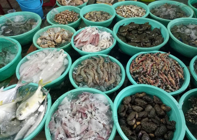 ăn chơi hà nội, top 10 chợ hải sản hà nội bán đồ tươi sống, giá cả phải chăng