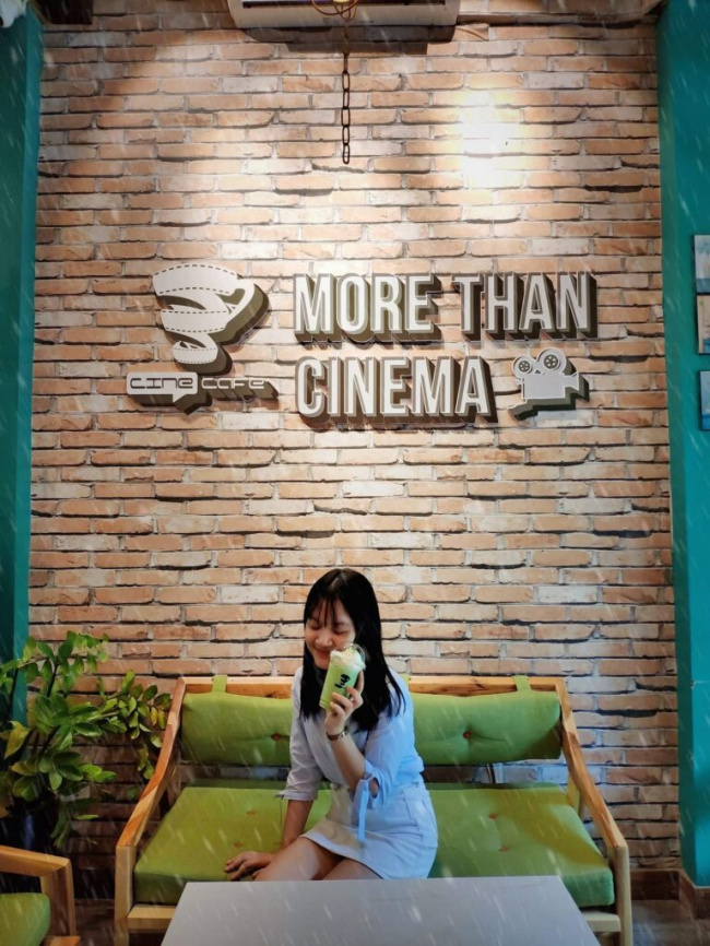 Khám phá 10 quán cafe phim Hà Nội riêng tư được giới trẻ yêu thích