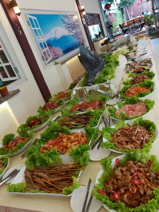 ăn chơi sài gòn, top 10 nhà hàng buffet 99k sài gòn đông nghịt khách