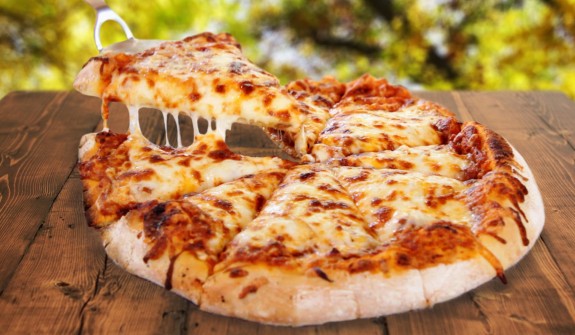 ăn chơi hà nội, spaghetti box núi trúc và pizza ông tây – pizza núi trúc thu hút giới trẻ hà thành
