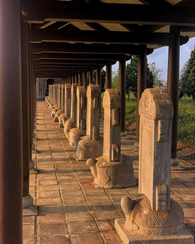 điểm đến huế, ghé thăm văn miếu huế – nền kiến trúc cổ xưa độc đáo
