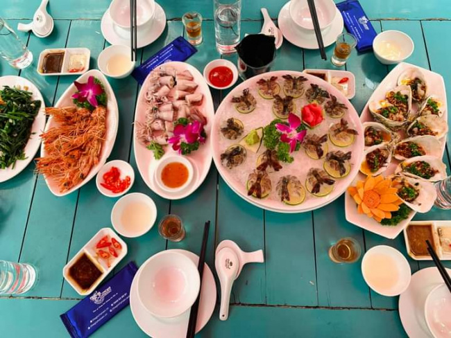 ăn chơi hà nội, review nhà hàng thế giới hải sản 18 trần kim xuyến chi tiết