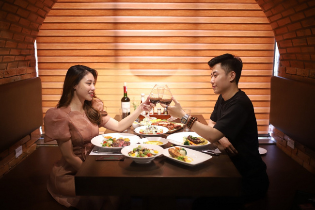 Hâm nóng tình cảm với top 12 quán ăn cho cặp đôi Hà Nội