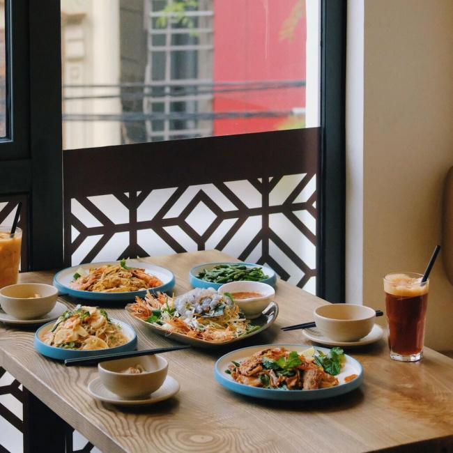 Review Bếp Thái Koh Yam với menu đồ Thái và buffet lẩu hấp dẫn