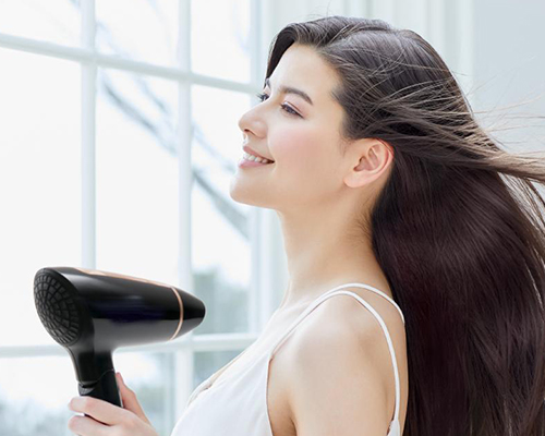 chăm sóc tóc, phục hồi tóc hư tổn sau khi tẩy nhuộm với 5 mẹo đơn giản
