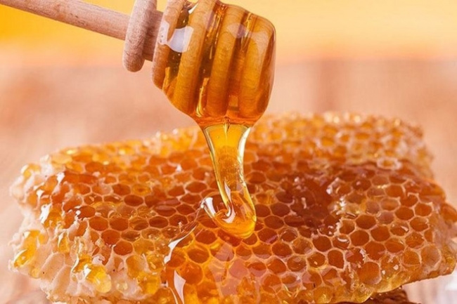 [Review] Kem sáp ong trắng da là gì, hiệu quả có tốt không?