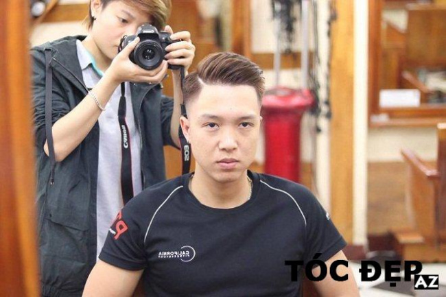 Đến với tiệm tóc nam đẹp tại Đà Nẵng, bạn sẽ được trải nghiệm không gian phục vụ đẳng cấp, công nghệ cắt tóc hiện đại với giá cả phải chăng.