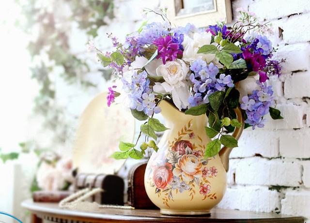 Cách đặt bình hoa trong nhà tốt cho gia chủ