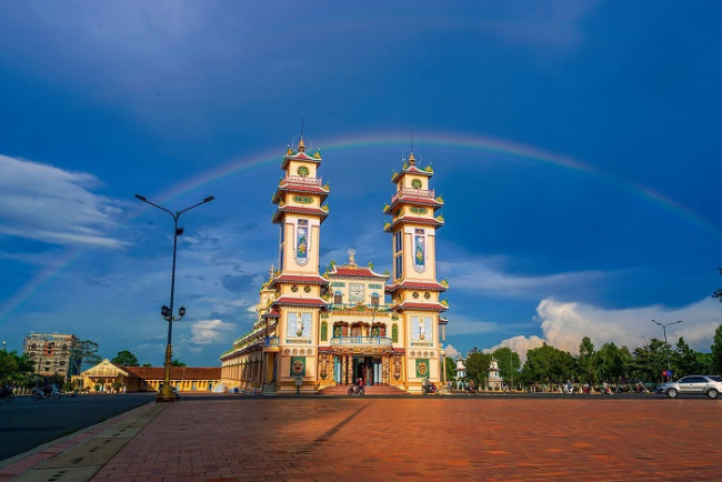 Tòa Thánh Tây Ninh: Công Trình Kiến Trúc Tôn Giáo Vĩ Đại