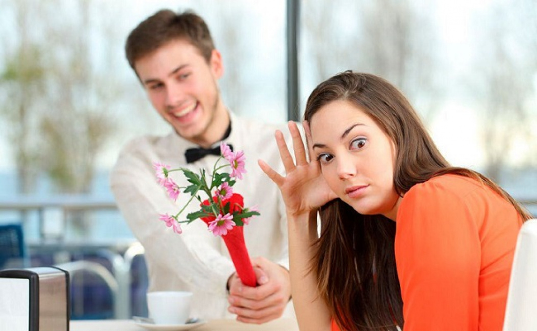 13 kiểu đàn ông bạn có thể chạm mặt trong lần đầu hẹn hò