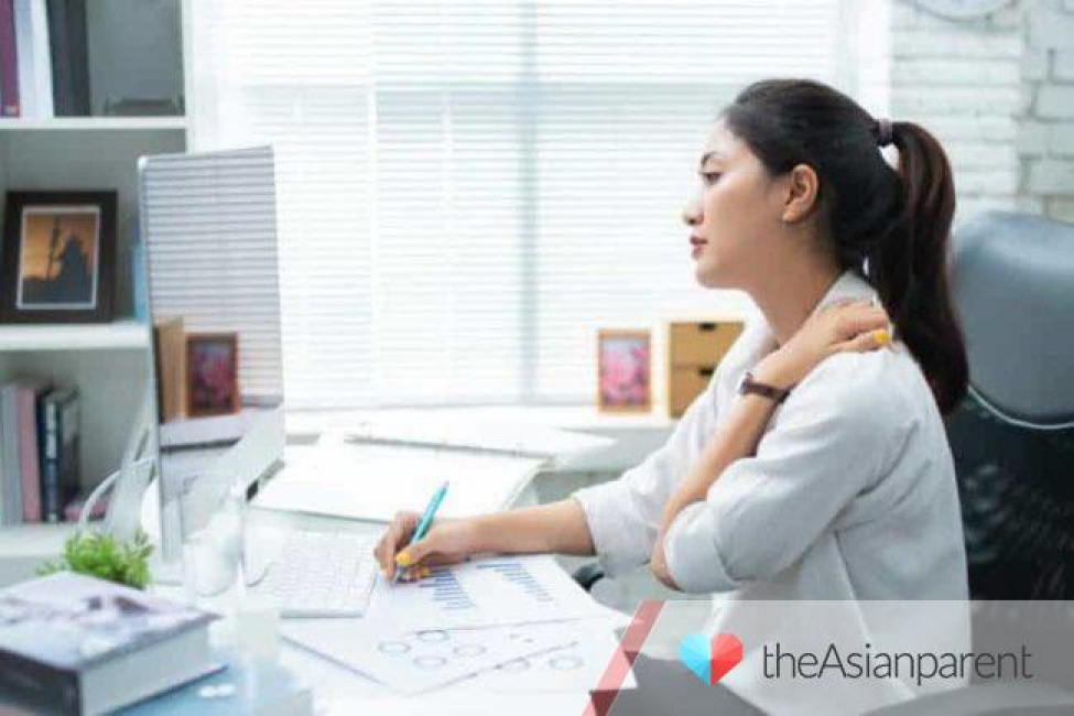 4 Bài tập giảm đau cổ cho dân văn phòng dễ thực hiện lại hiệu quả