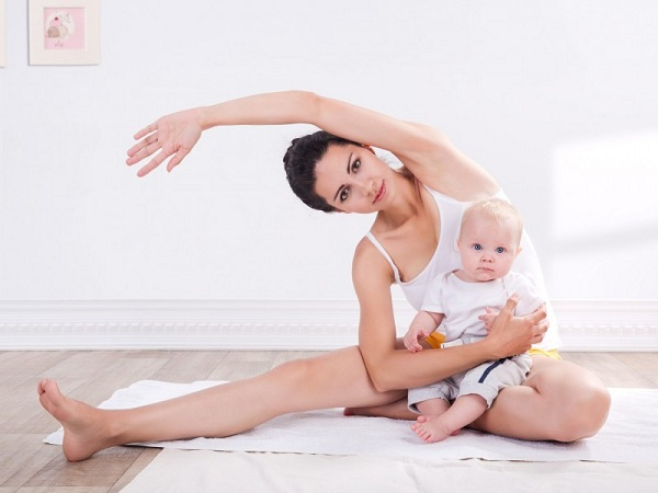 Một số bài tập thể dục cho mẹ sau sinh tại nhà giúp mau lấy lại vóc dáng