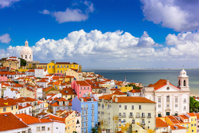 Chạm Tay Vào Lisbon – Thành Phố 7 Ngọn đồi