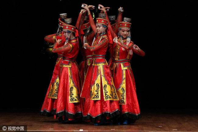5 điệu múa truyền thống của người nội mông