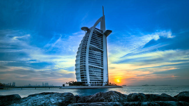 một vòng khám phá khách sạn sang chảnh nhất thế giới – burj al arab