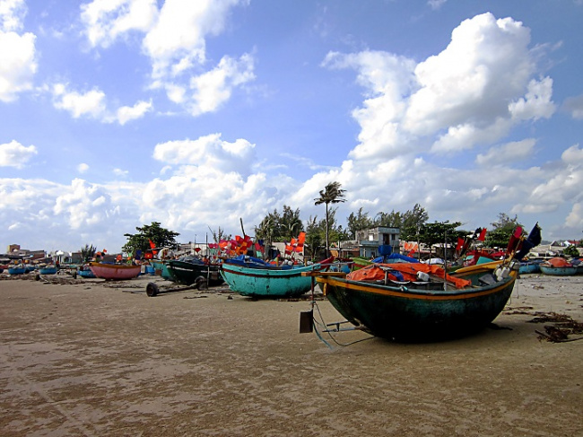 long hai beach - vung tau, long hai fishing village, vietnam beach tourism, vung tau destination, vung tau fishing village, experience and explore long hai vung tau fishing village in the most detail