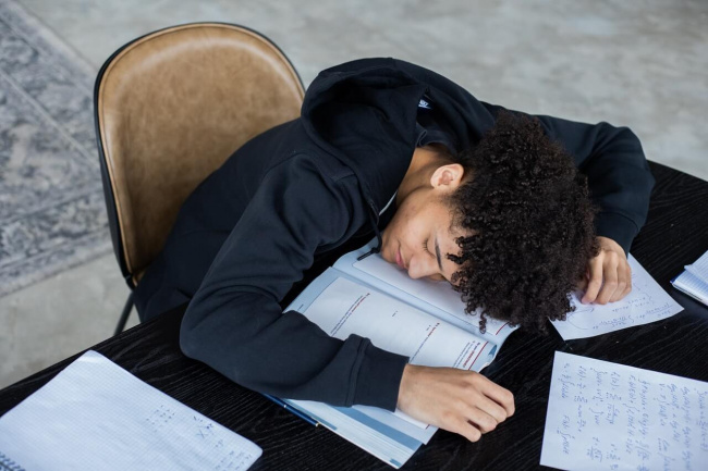 sức khỏe, 6 tips để có giấc ngủ trưa sảng khoái tại văn phòng