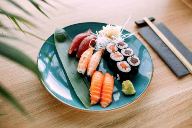 Quy tắc ăn Sushi chuẩn như người Nhật