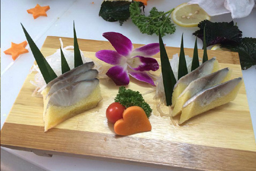 hải sản, nhật bản, komochi nishin – sashimi cá trích ép trứng nhật bản