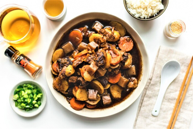 soup, canh, nhật bản, nikujaga – thịt hầm khoai tây kiểu nhật bản