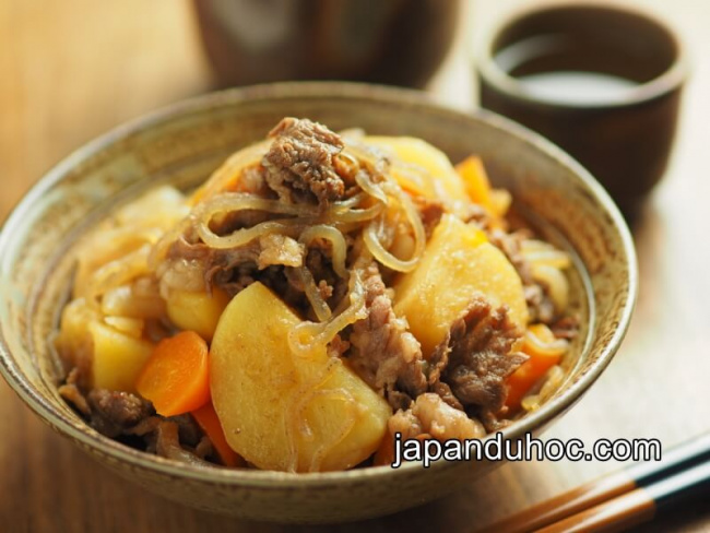 soup, canh, nhật bản, nikujaga – thịt hầm khoai tây kiểu nhật bản