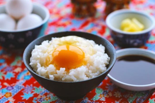 cơm, nhật bản, tamago kakegohan – cơm trộn trứng sống của nhật bản