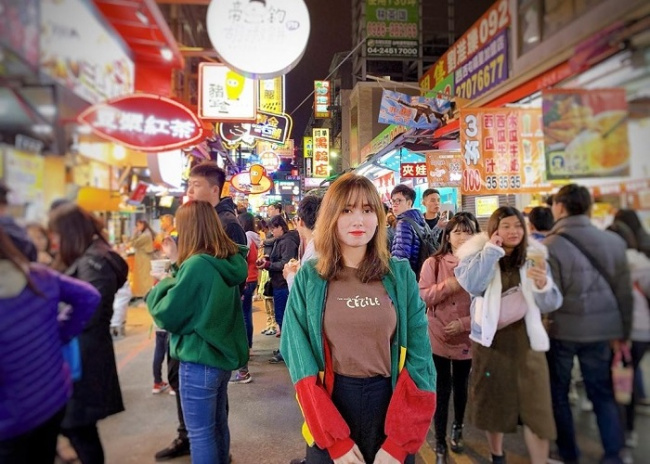 Chợ đêm Phùng Giáp – Thiên đường mua sắm, ăn uống náo nhiệt ở Đài Loan