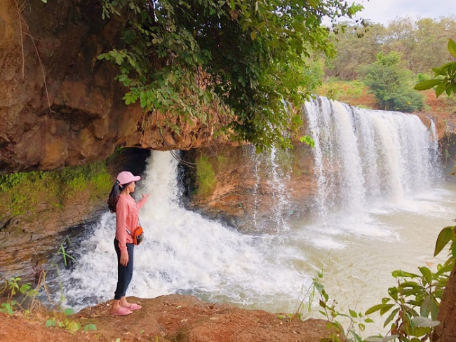 bình phước, dak mai waterfall, beautiful dak mai binh phuoc waterfall captivates visitors at first sight