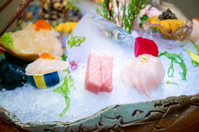 hanoi delicacies, luxury food, sashimi, traveling hanoi, sashimi 23 million in hanoi