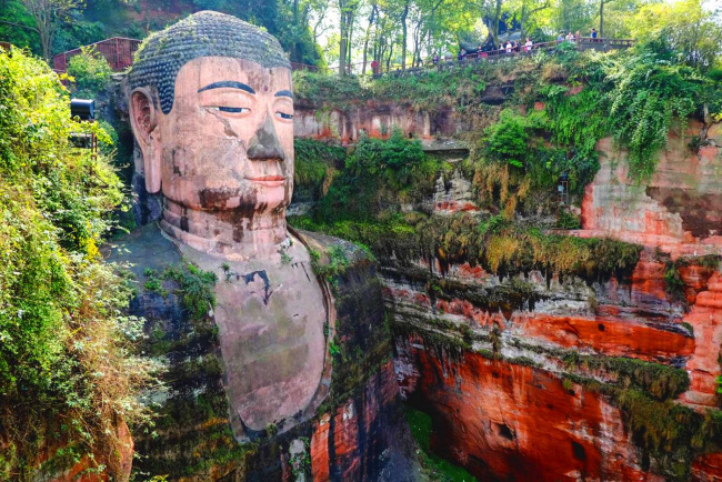 Tượng Lạc Sơn Đại Phật Trung Quốc và những bí ẩn đáng kinh ngạc
