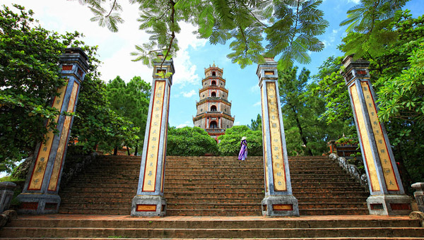 giới thiệu chùa thiên mụ - công trình tôn giáo lâu đời nhất xứ huế